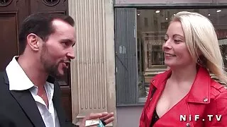 Татко върза ръцете н ...