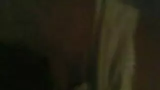 Голата сестра се учи ...