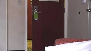 Татко мастурбира пут ...